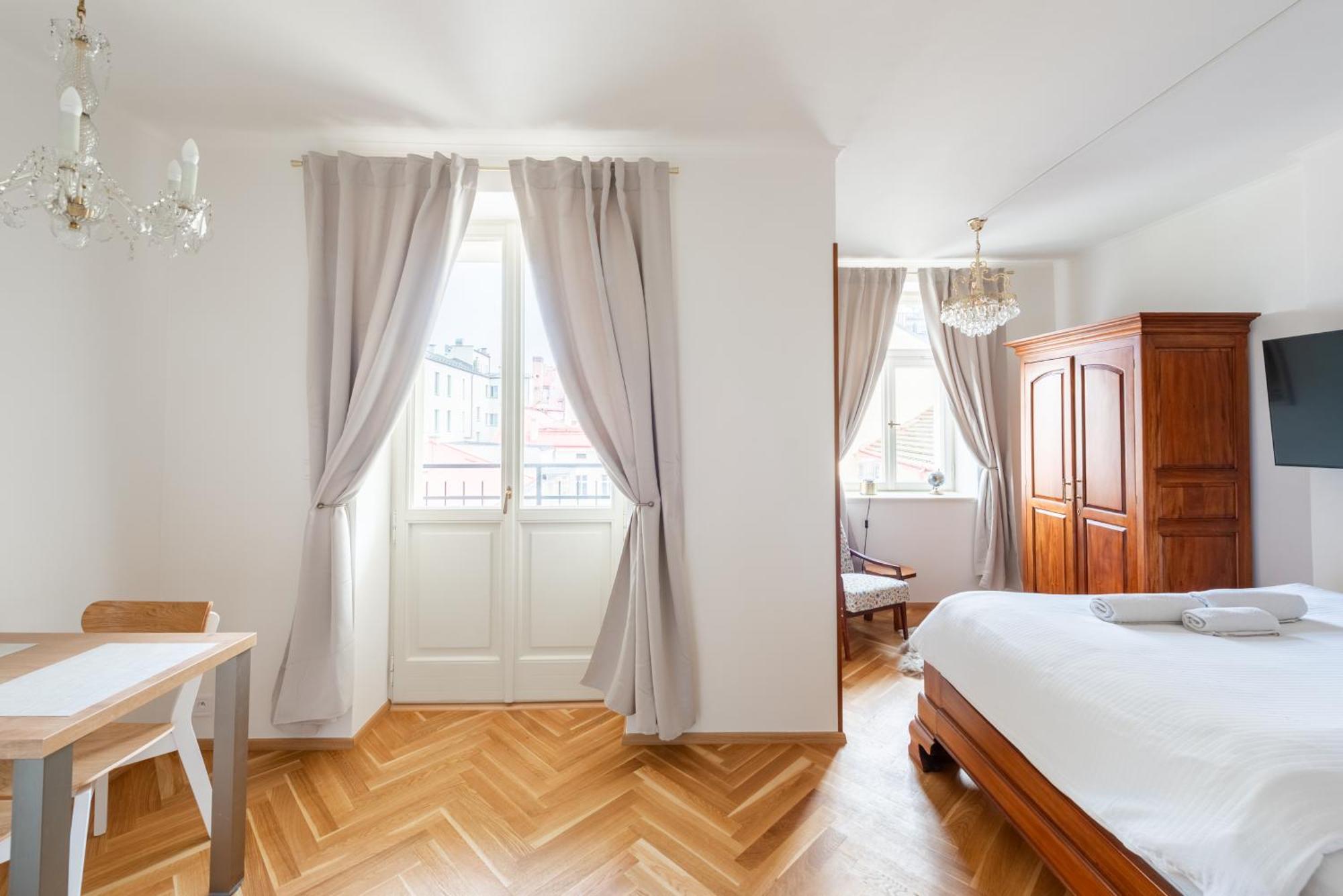 Little Chateau Apartment *